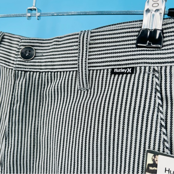 Hurley stripe shorts nwt size 10 - Picture 4 of 7